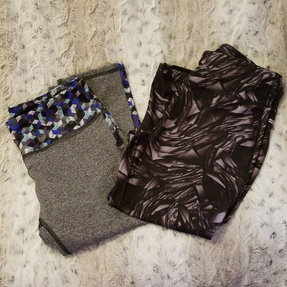LOT ** 2 Capri Style Workout Leggings